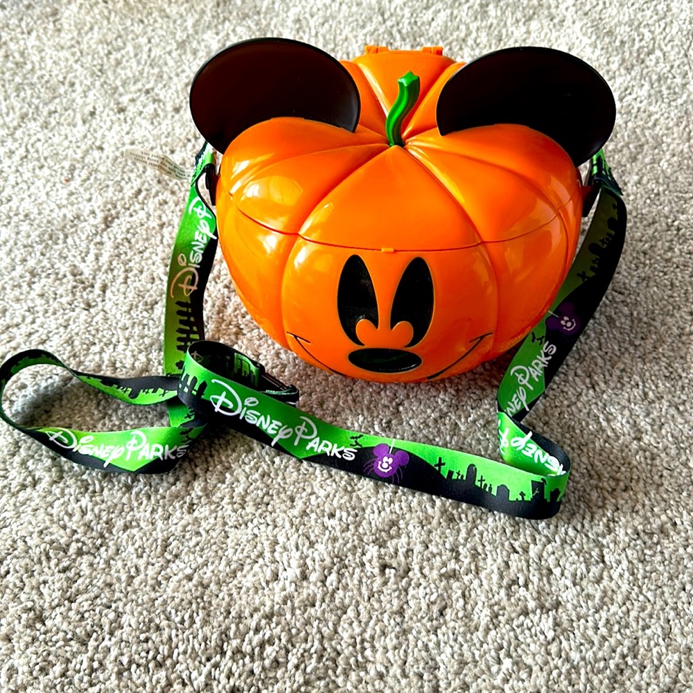 Disney Parks Mickey Pumpkin Trick Or Treat Halloween Basket
